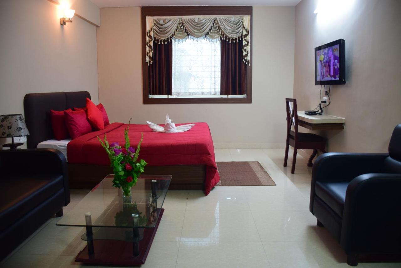 Hotel Landmark Пури Экстерьер фото